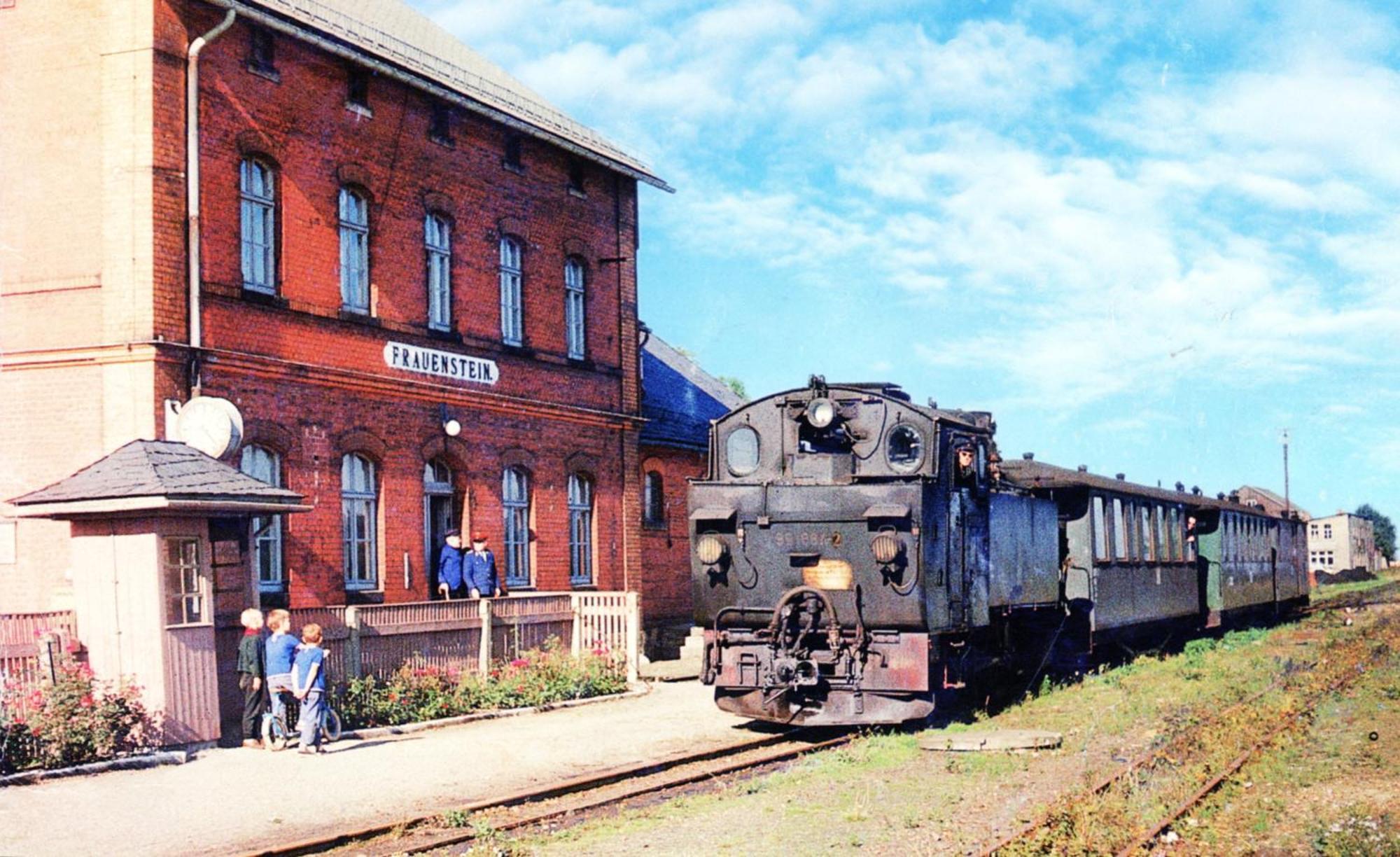 Bahnhof Frauenstein Wartehalle Exterior foto